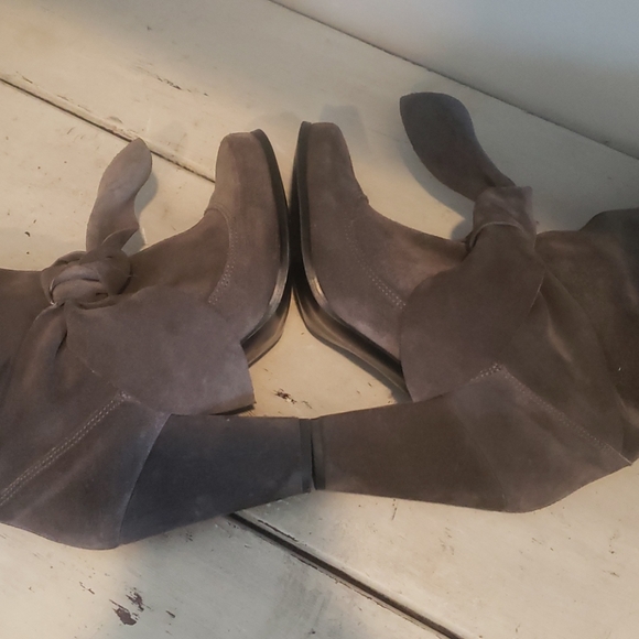 Steve madden gray suede knotted boots - Picture 5 of 15